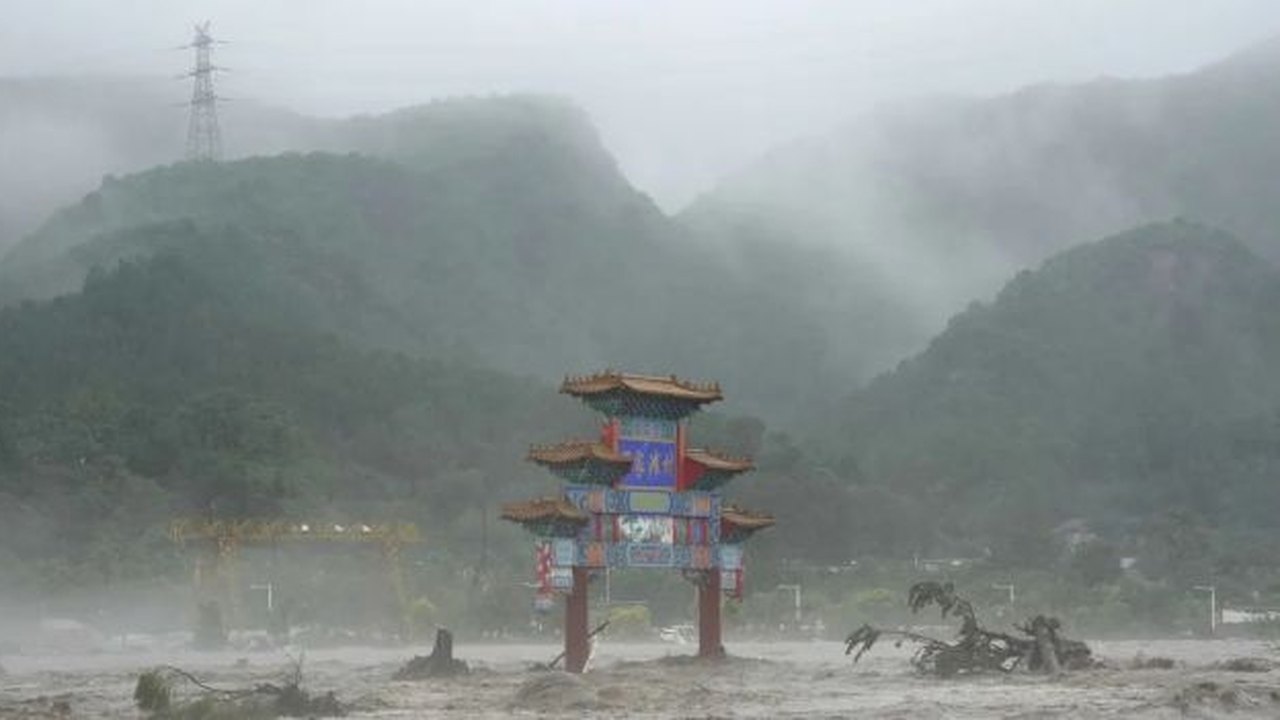 China emite alerta mais elevado para tempestades e possíveis desastres geológicos