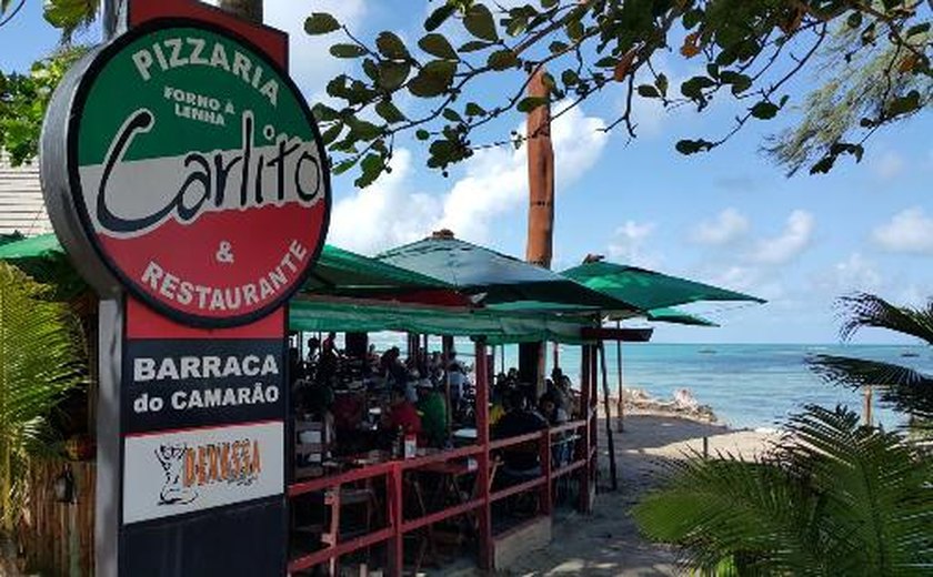 Avanço do mar comprometeu estrutura de pizzaria na orla da Ponta Verde