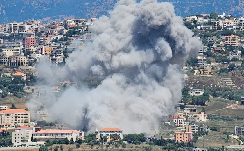 Israel bombardeia QG do Hezbollah em Beirute e promete retaliar ataque do Irã