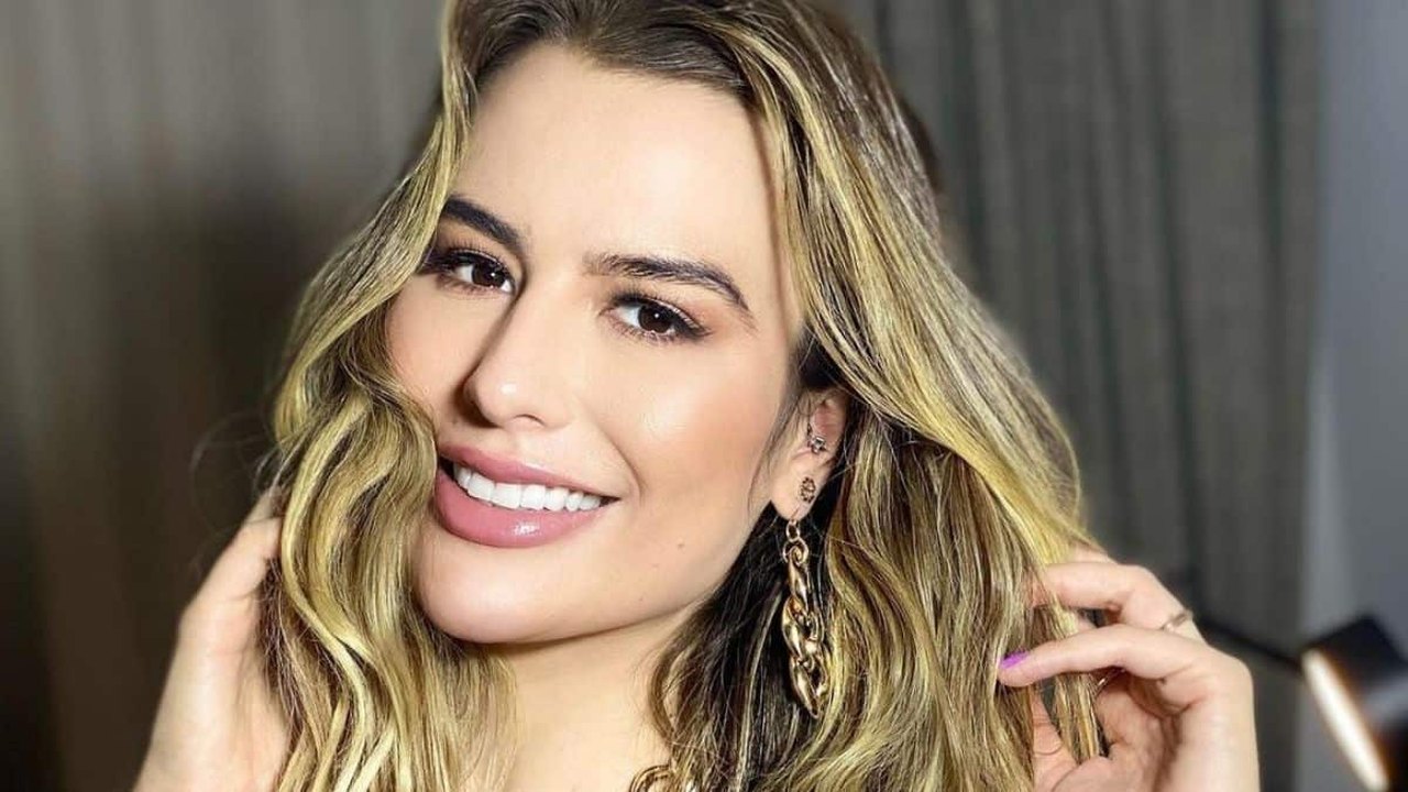 Ex-BBB Fernanda Keulla é atacada por jacaré no Pantanal
