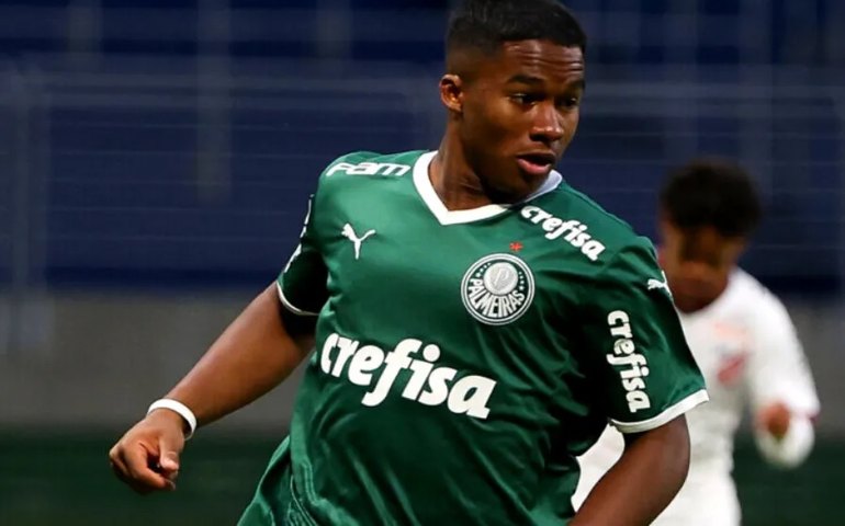 Sem Rony, Endrick vira uma das opções de ataque para o clássico com São Paulo