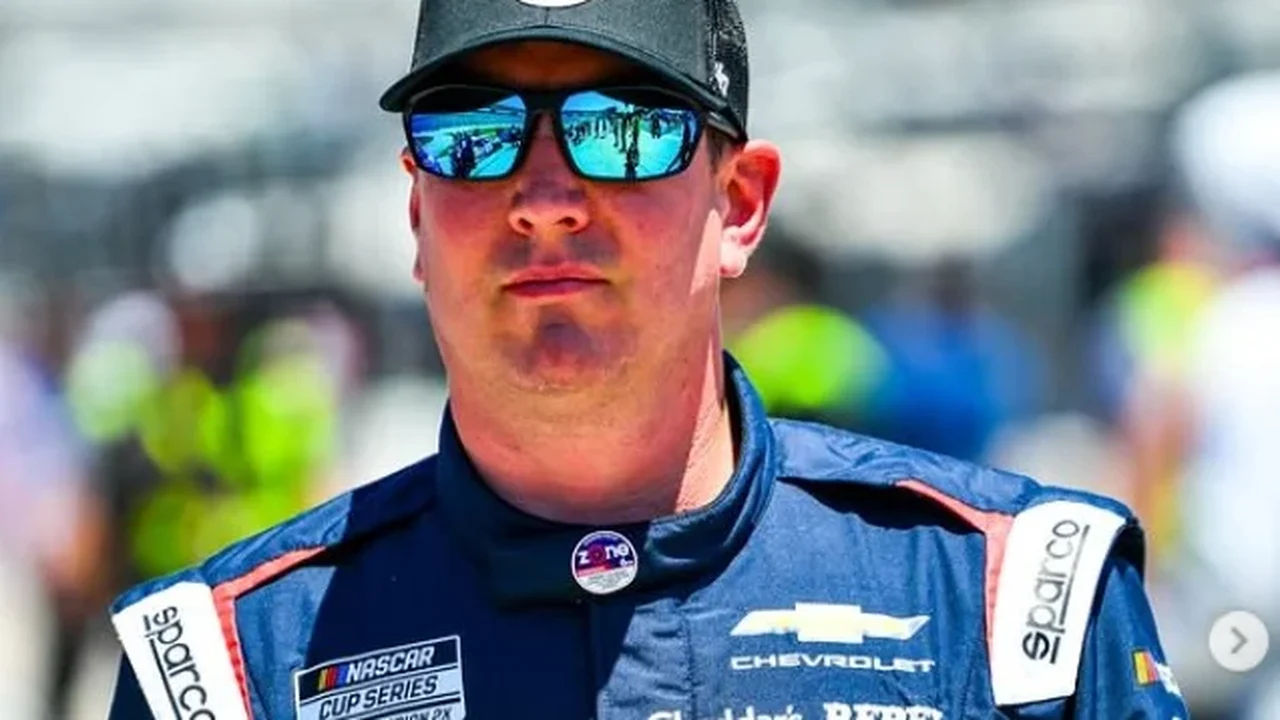 Piloto da Nascar desmaiou em simulador um dia antes de morrer, aponta agência