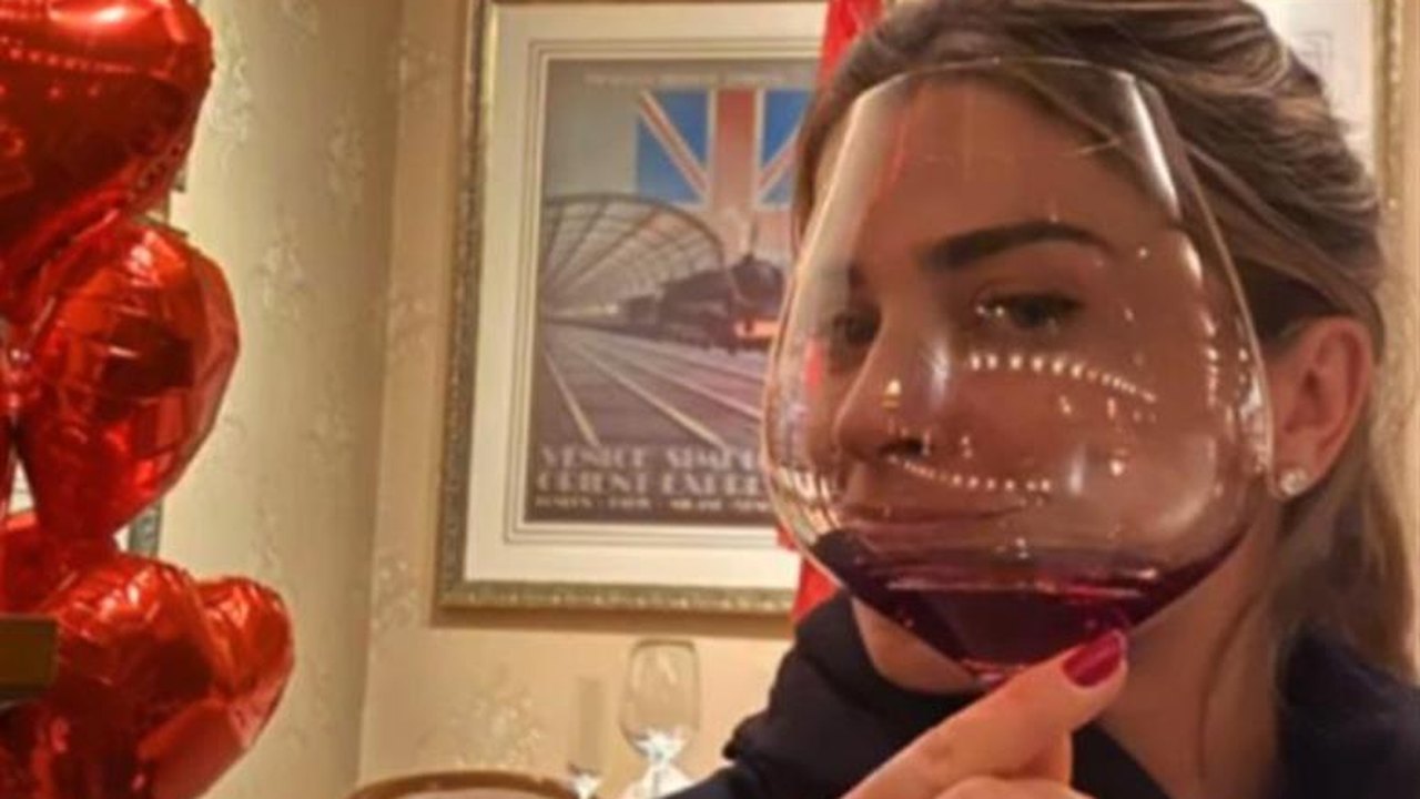 Caio Castro posta homenagem a Grazi Massafera no Valentine’s day