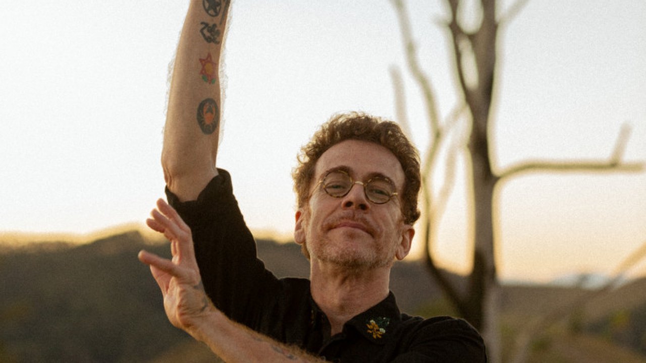 Nando Reis lança show e documentário exclusivos no metaverso
