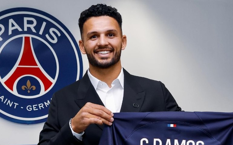 Gonçalo Ramos chega ao PSG emprestado pelo Benfica: 'É um dos melhores elencos do mundo'
