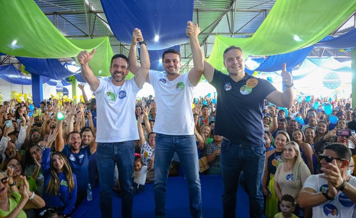 Dantas e Renan participam de evento de lançamento da pré-candidatura de Alexandre Ayres  para deputado