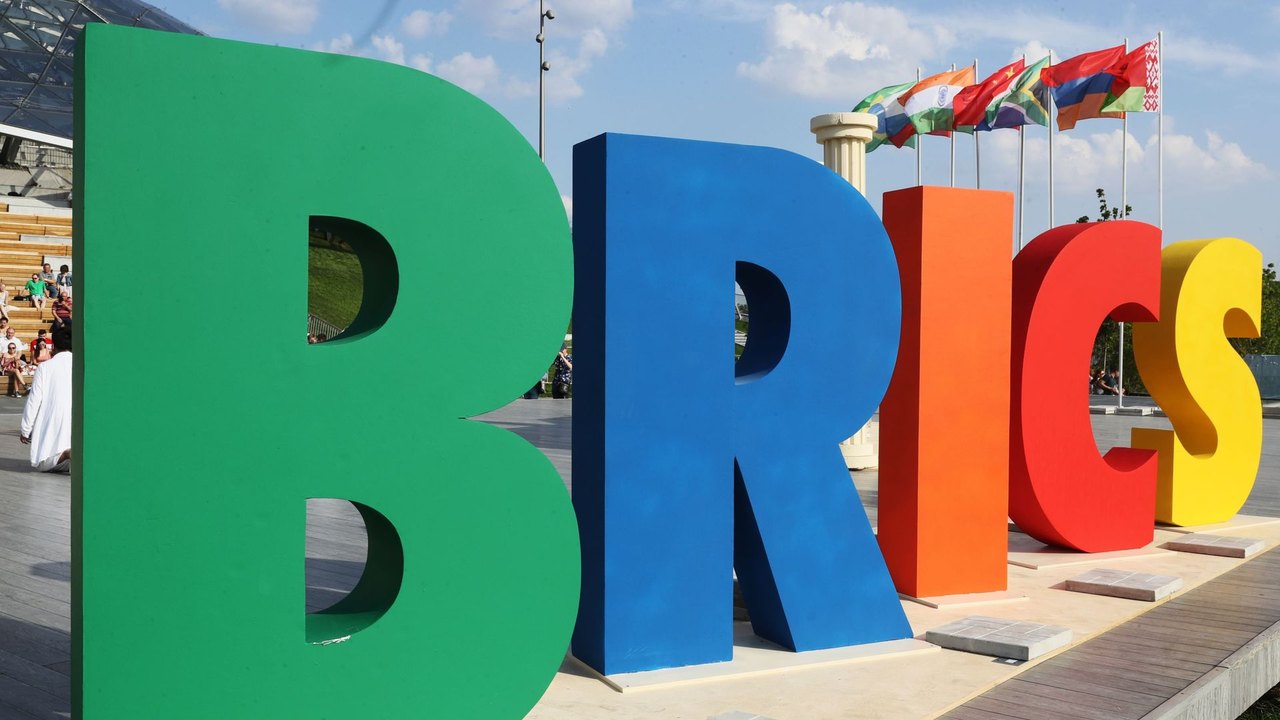 Abordagem para a cooperação: BRICS é o motor econômico do mundo, diz representante russo