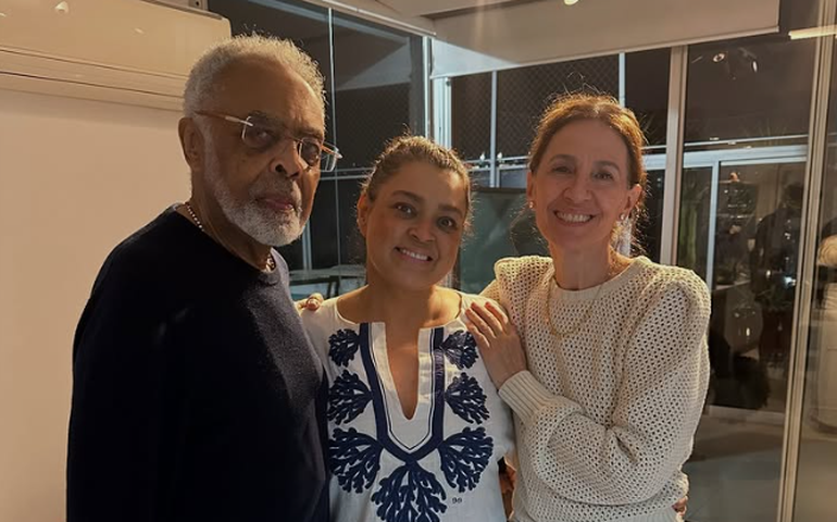 Gilberto Gil e Flora fazem homenagens para Preta Gil com fotos do velório