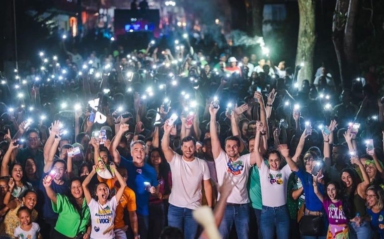 Alexandre Ayres realiza grande caminhada em Marechal Deodoro e reúne milhares de pessoas em primeiro ato de campanha