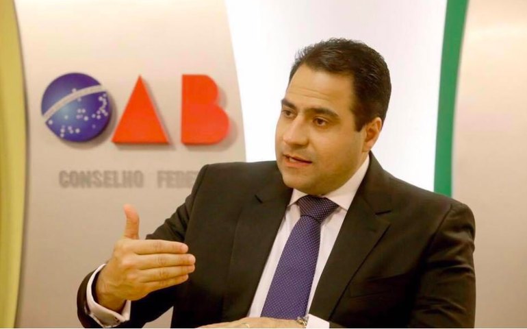 Presidente da OAB condena disputa agressiva entre advogados que sonham com STJ
