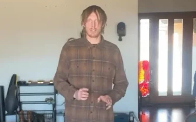 Ex-jogador da NBA em situação de rua acusa familiares de exploração financeira