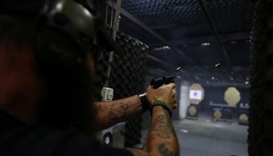 ARMA / Foto: Reuters/Pilar Olivares/Direitos Reservados