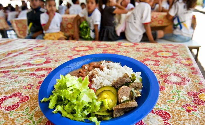 Governo quer fortalecer programa de alimentação escolar Governo quer fortalecer programa de alimentação escolar