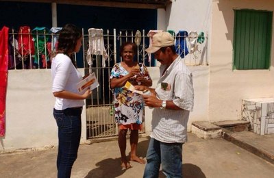População é orientada sobre venda de bebidas alcoólicas para menor de idade