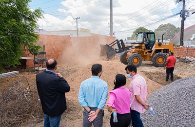 Arapiraca realiza reintegração de posse em terreno público que estava sendo utilizado de forma irregular