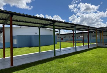 03 Escolas com 12 salas de aula e quadra poliesportiva - Consórcio Educação