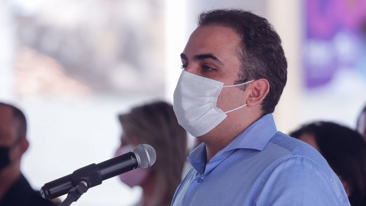 Prefeito Renato Filho anuncia 1 mil carteiras para população de baixa renda