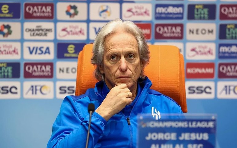 Após bater recorde mundial, Jorge Jesus não garante permanência no Al-Hilal