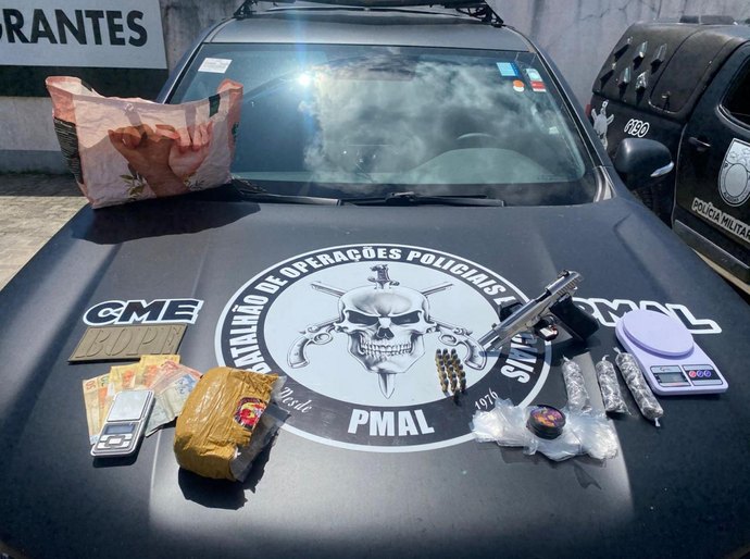 Bope prende homem com arma, drogas e dinheiro durante operação no Trapiche da Barra