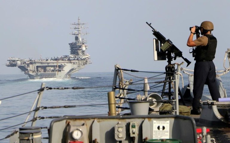 Trump ordena ataque imediato a navios que colocarem minas no estreito de Ormuz