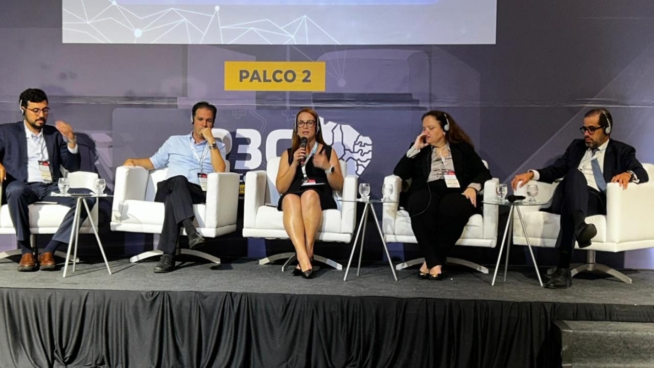 Presidente da Arsal modera painel sobre desafios do saneamento no Nordeste