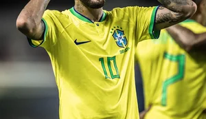 Neymar comemora o gol 79 com a camisa da seleção brasileira - Foto: Pedro Martins / Foto FC