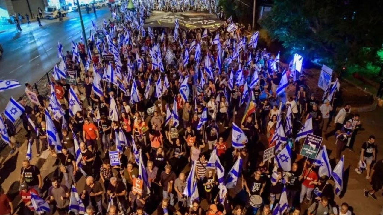 'Somos iguais': Mulheres protestam contra segregação de gênero em Israel