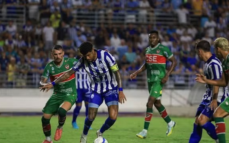 Muralha tricolor! Goleiro Jeferson brilha e segura empate heroico do CSE contra o CSA no Rei Pelé