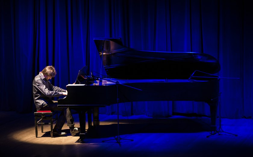 Bruno Hrabovsky apresenta Rock ao Piano pela primeira vez em Maceió na sexta (26)