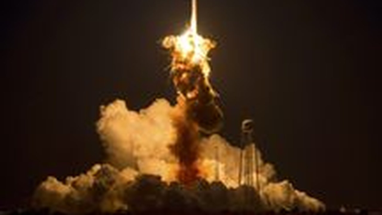 Foguete explode seis segundos após lançamento, informa Nasa
