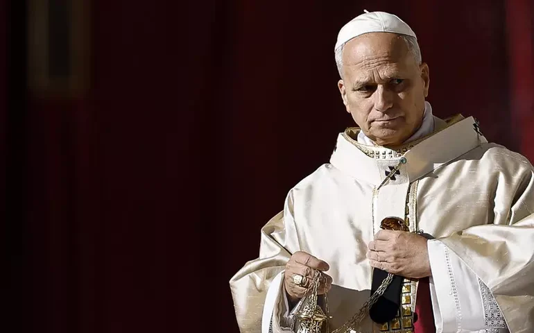 Vaticano critica poliamor, mas diz que sexo não é só procriação