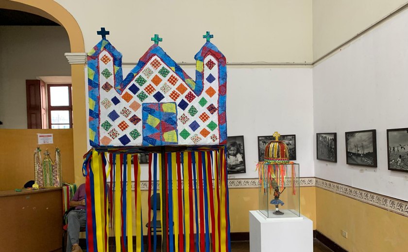 Exposição destaca tradição alagoana com arte dos chapéus do Guerreiro
