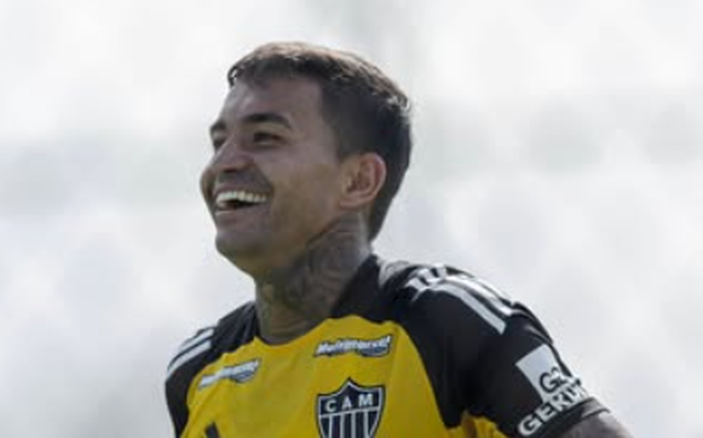 Dudu tem estreia tímida, mas Atlético-MG vence e coloca Inter na zona de queda do Brasileirão