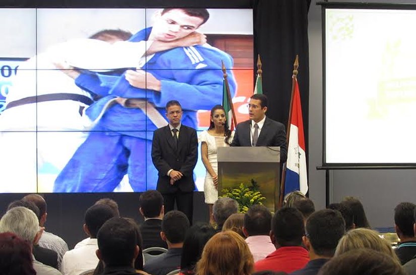 Secretário do Planejamento representa governador em homenagem do Esporte