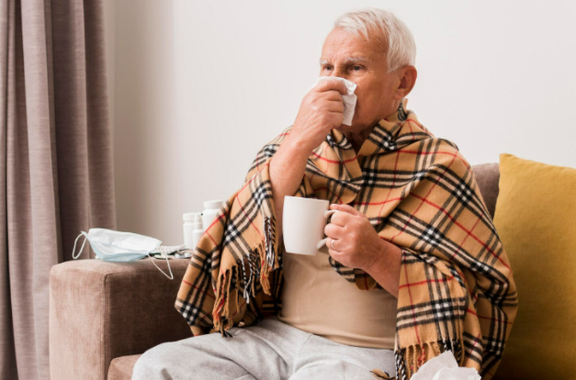 Por que idosos sentem mais frio? Entenda o que muda no organismo com o envelhecimento