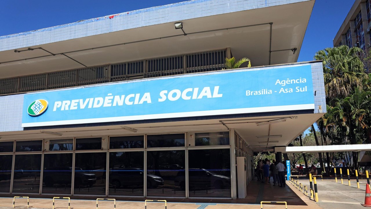 INSS vai ressarcir descontos indevidos de abril a partir de segunda-feira (26)