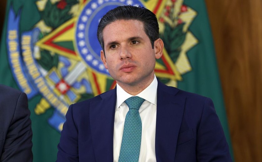 Hugo Motta diz que não vai ceder à chantagem para pautar anistia