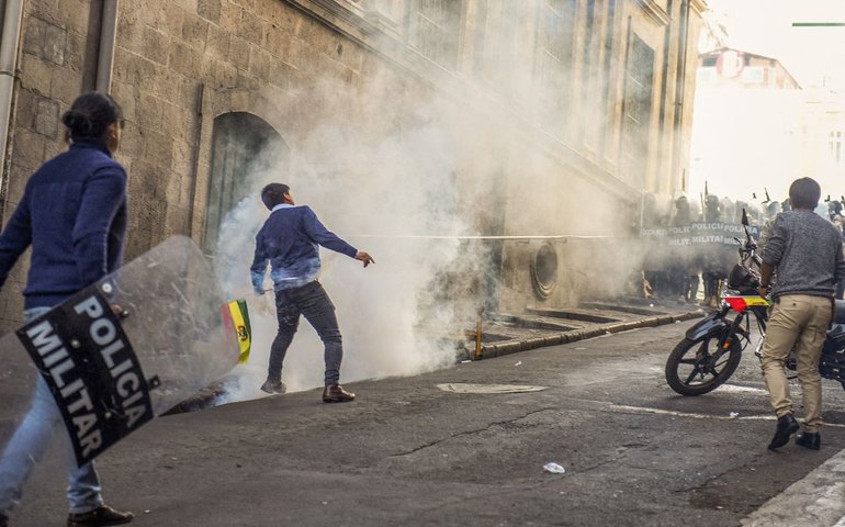 Bolívia sofre ameaça de golpe militar e Itamaraty condena a ação