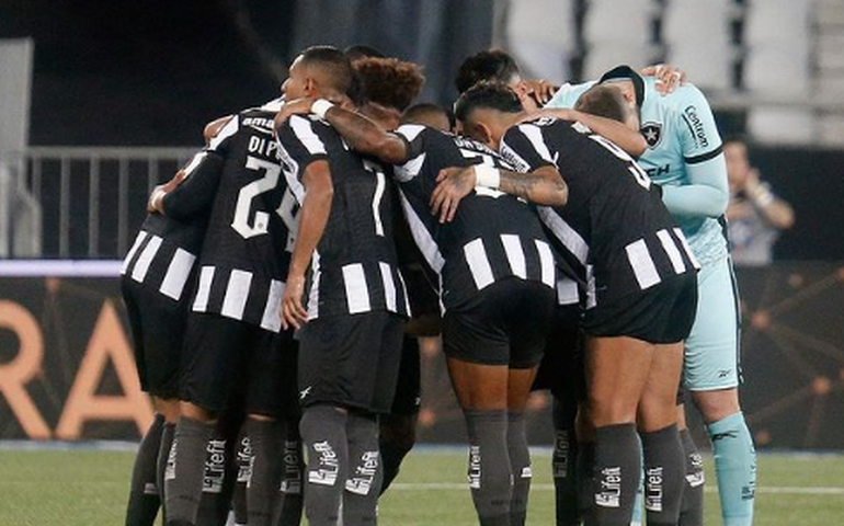 Lúcio Flávio confirma que Botafogo contratou técnico Tiago Nunes para reta final do Brasileirão