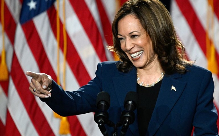 Nos EUA , a candidatura de Kamala Harris cresce entre os jovens