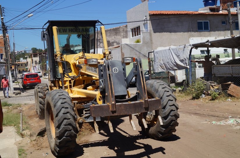 Prefeitura de Maceió executa obras de pavimentação na Jatiúca