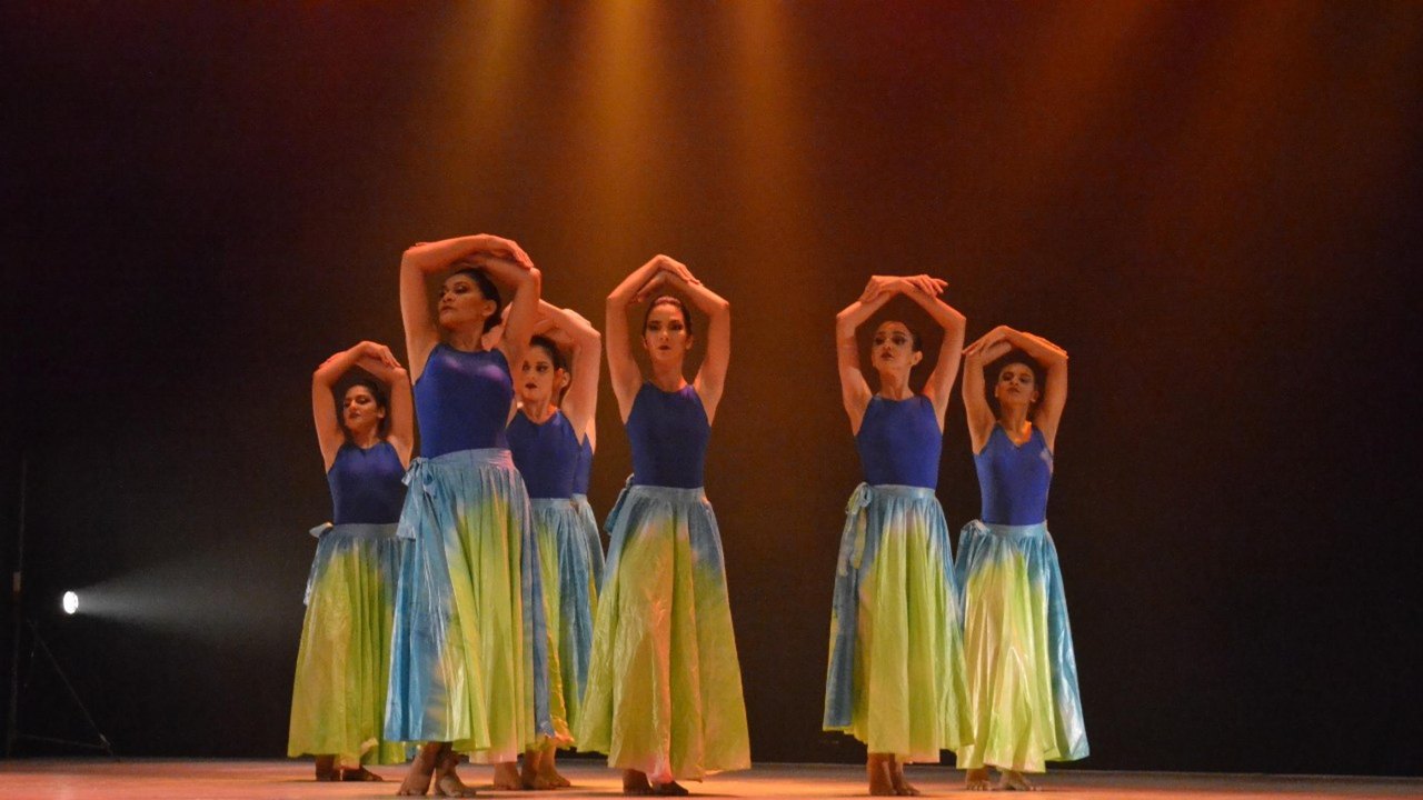 Grupo de Dança Noemi Loureiro e Cia Nêga Fulô estreiam espetáculo 'Para Minha Mãe', no Teatro Jofre Soares