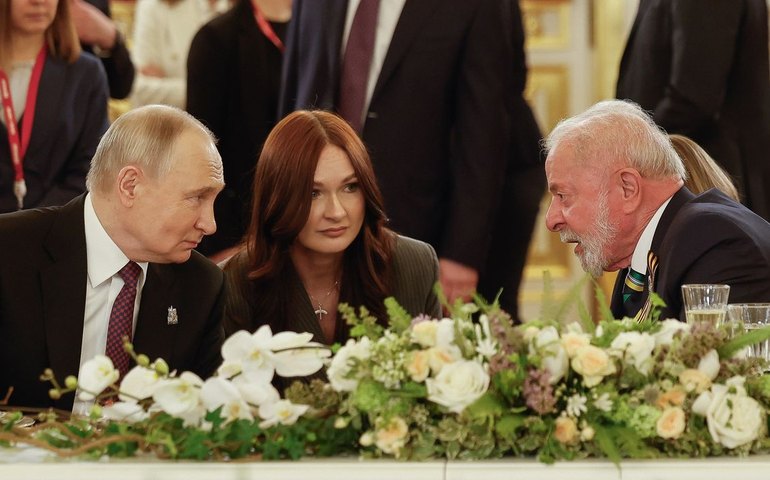 Na Rússia, Lula participa  da celebração da vitória contra o nazismo