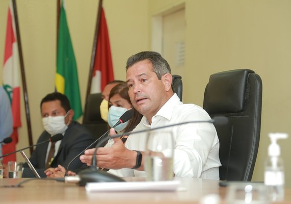 “O SAAE de Penedo não está à venda”, esclarece Maurício Quintella sobre a concessão de serviços