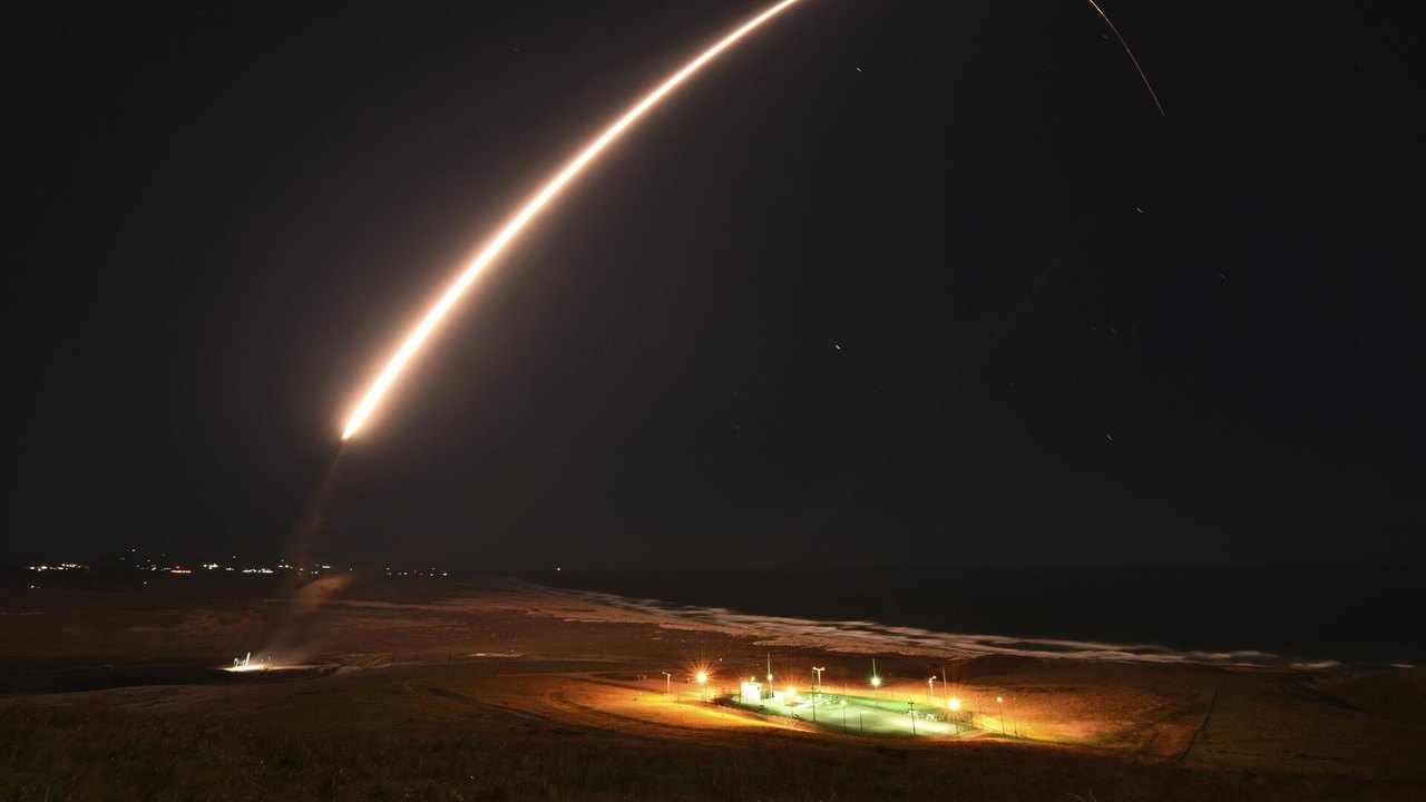 Estados Unidos testam míssil intercontinental Minuteman III com sucesso