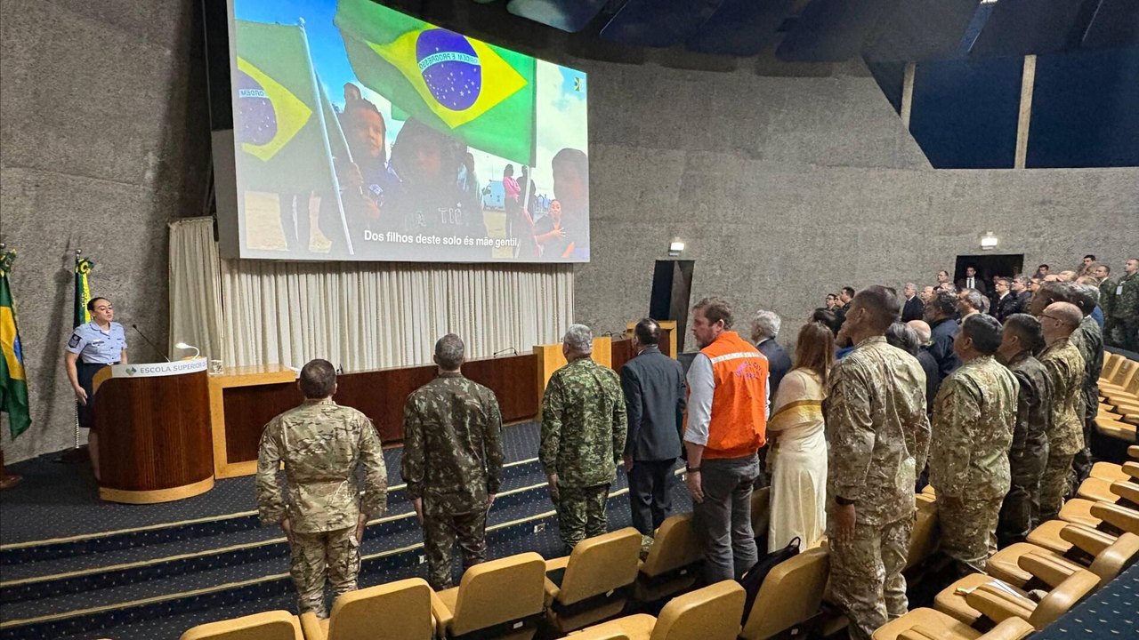 Exercício militar conjunto no Brasil simula crises na Amazônia e no Pantanal