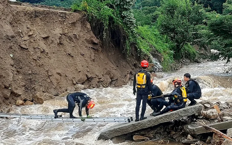 Coreia do Sul oferece ajuda humanitária à Coreia do Norte em meio a inundações