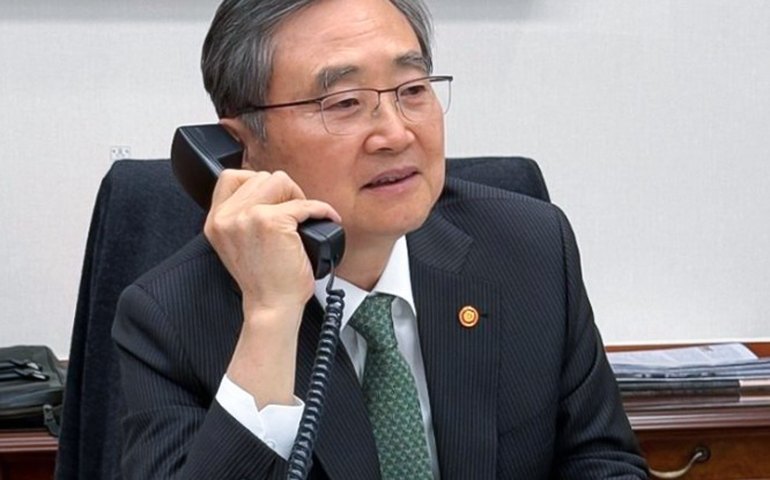 Coreia do Sul e EUA dialogam sobre segurança no Estreito de Ormuz e comércio bilateral