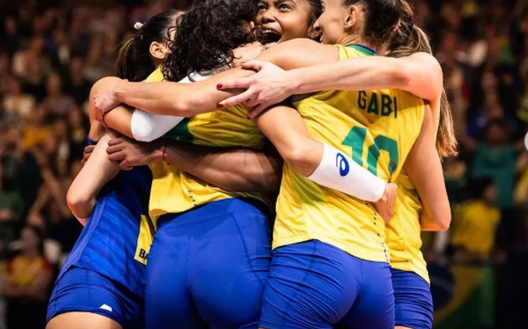 Brasil é superado pela Itália e perde a invencibilidade na Liga das Nações de vôlei feminino