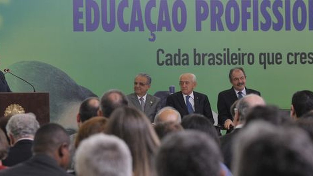 Pronatec 2.0 terá oferta de 12 milhões de vagas a partir de 2015